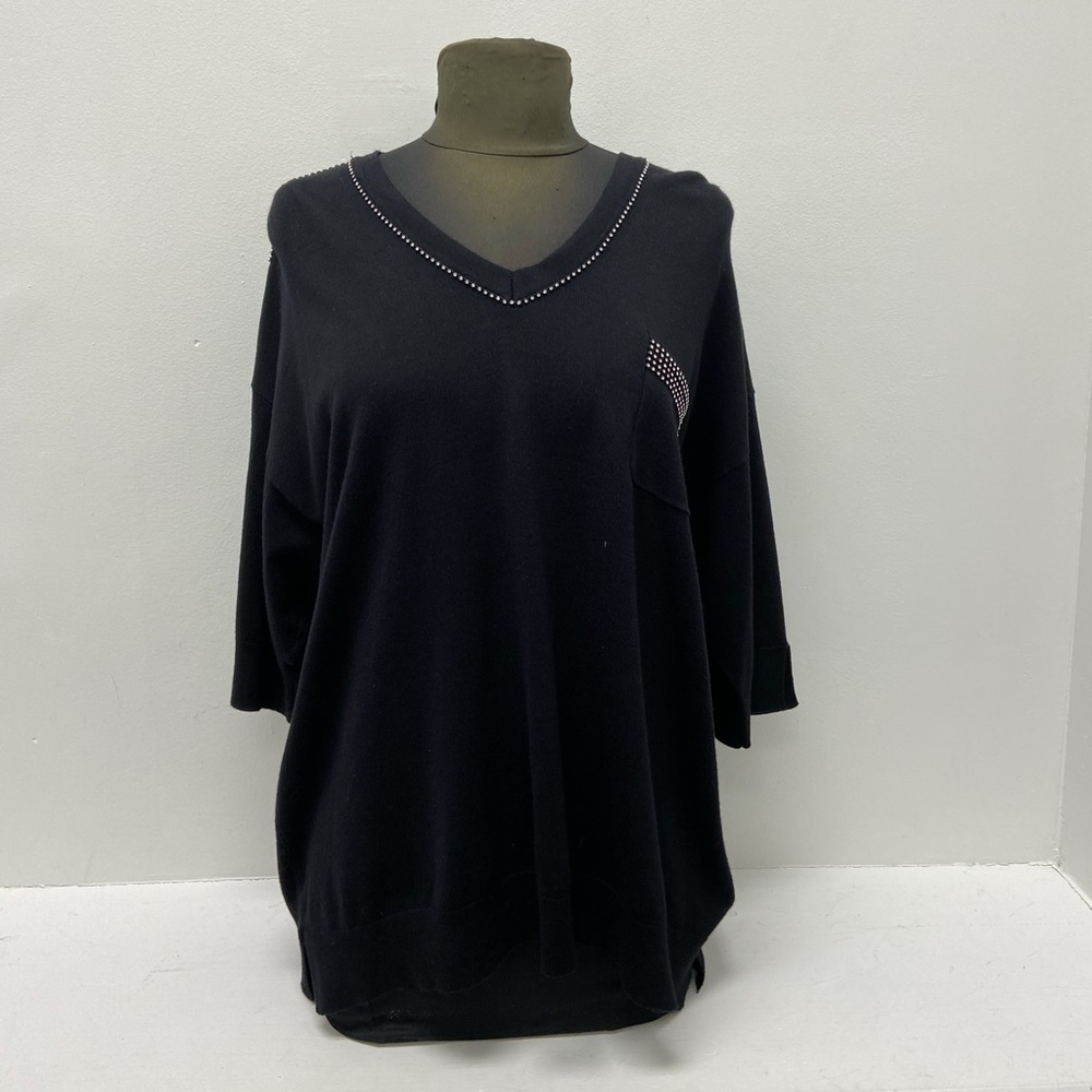 Jewel Neck Pocket T-Shirt